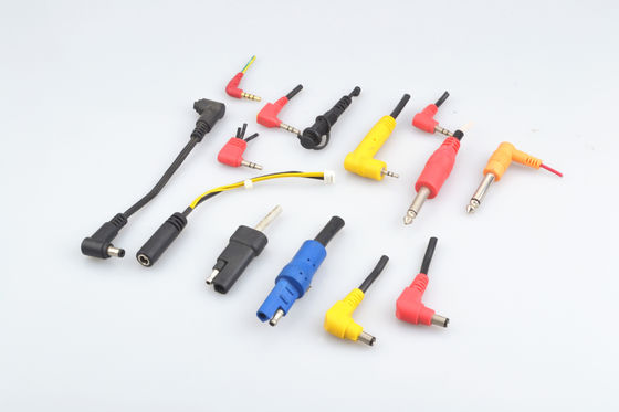 Montajes de cables personalizados industriales Cable de alimentación de cc Cable de cigarrillo Ce Rohs enumerados