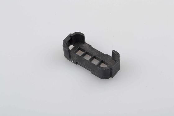 Conectores del cable de los Gps del Pvc del automóvil encima moldeados con color modificado para requisitos particulares