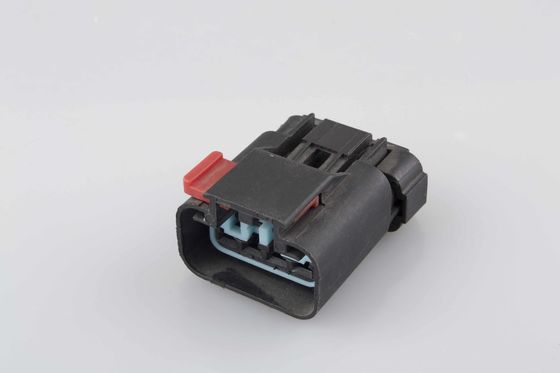 Conectores del cable de los Gps del Pvc del automóvil encima moldeados con color modificado para requisitos particulares